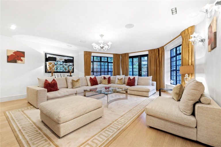 View Full Details for Wellgarth Road, London